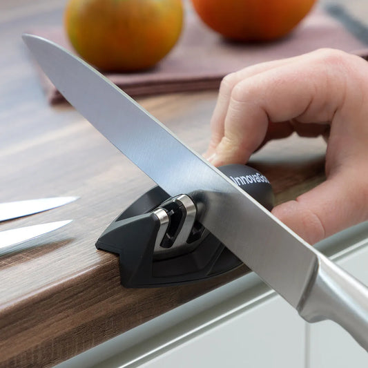 En praktisk knivsliper passer til ethvert kjøkken